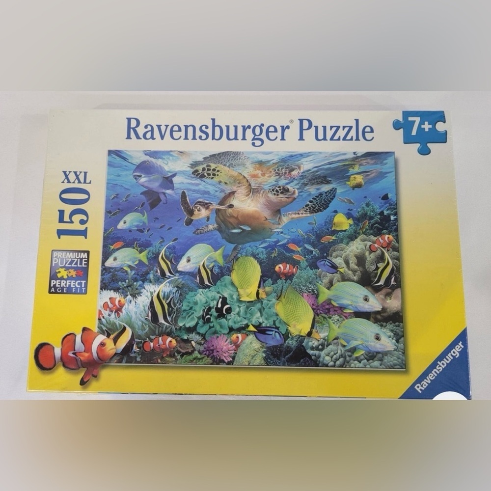 Ravensburger Vibrant Ocean Puzzle - Blue and Yellow Sea Life - Picture 3 of 6